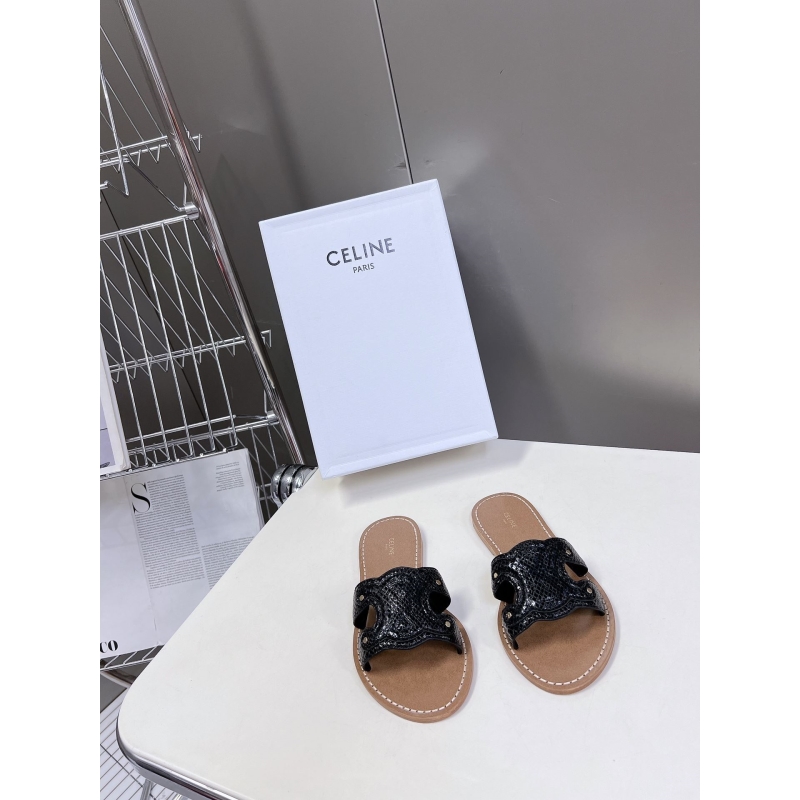 Ce**e slippers